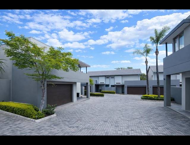 3 BEDROOM PROPERTY TO RENT IN MENLO PARK